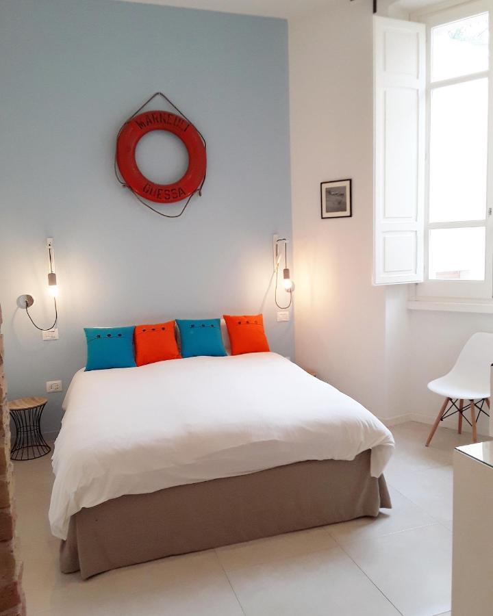 Fra Cielo E Mare Boutique Rooms Каляри Екстериор снимка
