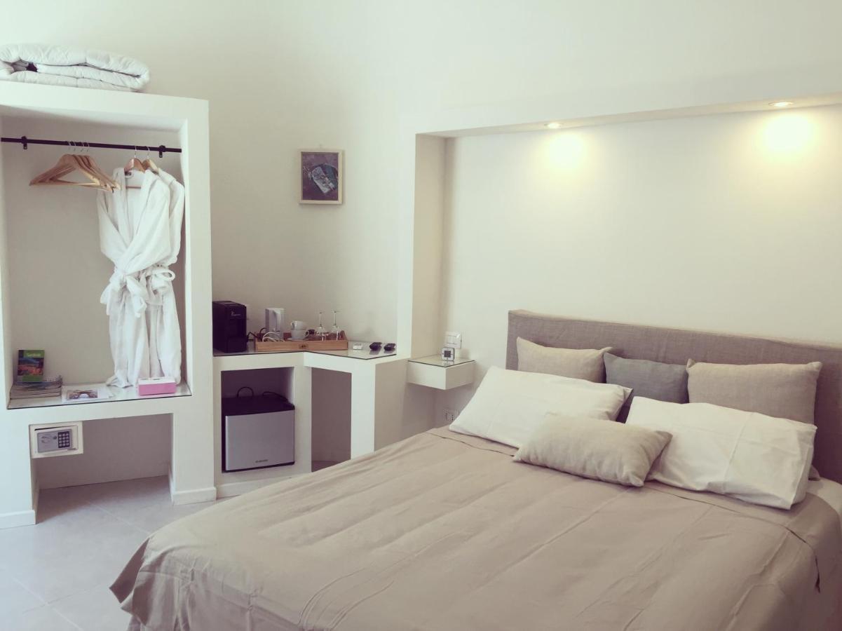 Fra Cielo E Mare Boutique Rooms Каляри Екстериор снимка