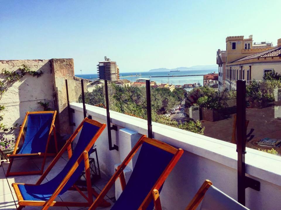 Fra Cielo E Mare Boutique Rooms Каляри Екстериор снимка