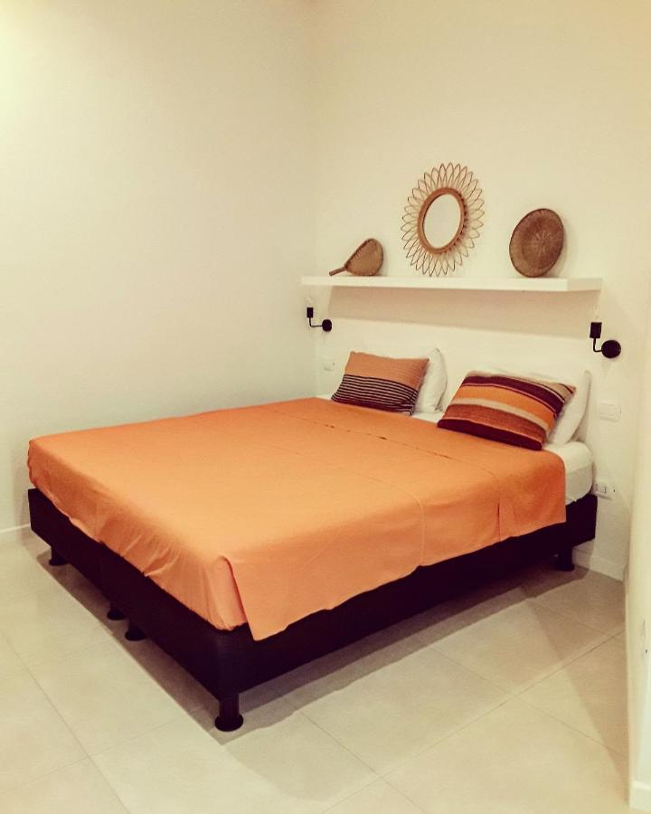 Fra Cielo E Mare Boutique Rooms Каляри Екстериор снимка