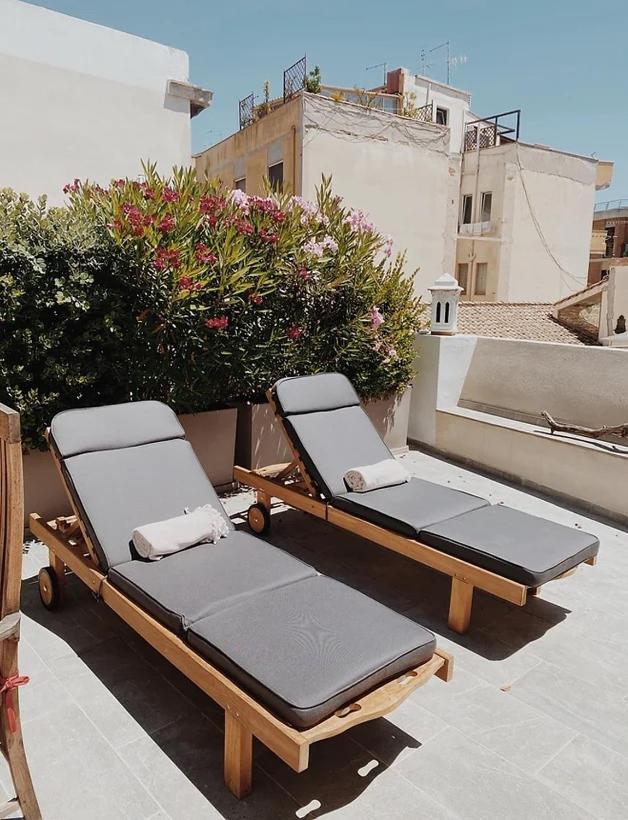 Fra Cielo E Mare Boutique Rooms Каляри Екстериор снимка
