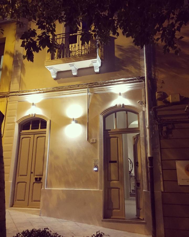 Fra Cielo E Mare Boutique Rooms Каляри Екстериор снимка