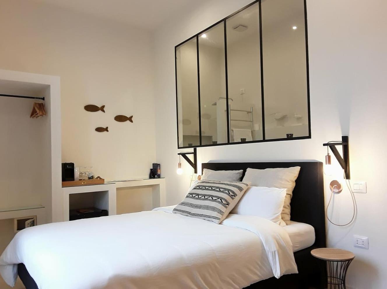 Fra Cielo E Mare Boutique Rooms Каляри Екстериор снимка